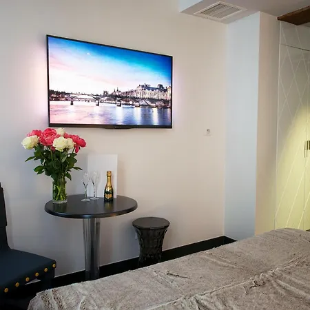 르 클로 드 노트르담 호텔