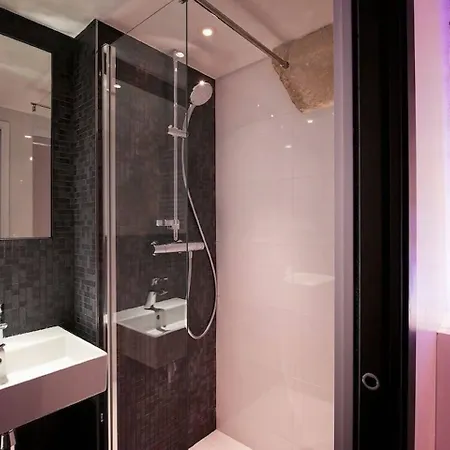 르 클로 드 노트르담 호텔